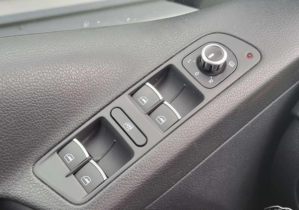 Volkswagen Tiguan cena 63900 przebieg: 143891, rok produkcji 2014 z Oborniki małe 562